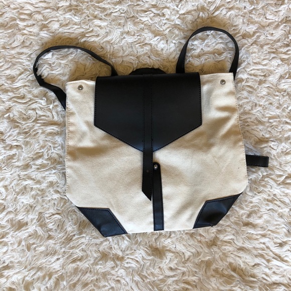 Deux Lux Handbags - Deux Lux Demi Backpack